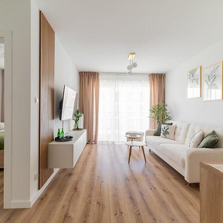 Horyzont Apartamenty - Navigator- Mozliwosc Wykupienia Sniadan!!! Колобжег Екстер'єр фото